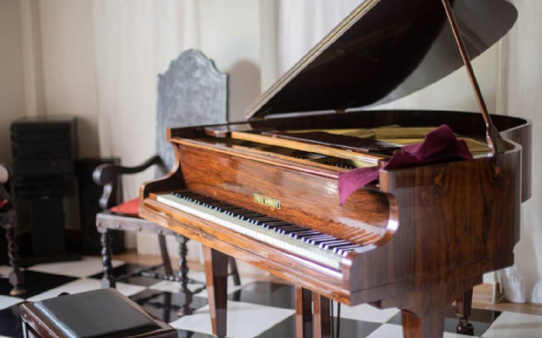 Choosing the Right Piano Room: Acoustics, Lighting, and Location
